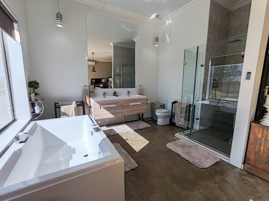 3 Bedroom Property for Sale in Grimbeeck Park North West